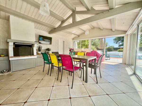 Maison avec piscine à 7min des plages Vendéennes.