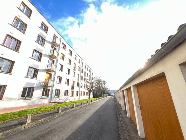 Parking / box Clamart 15 m2