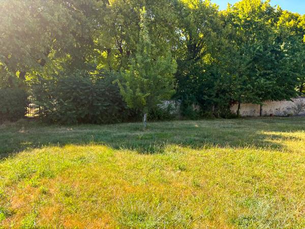 Terrain de 798m² constructible