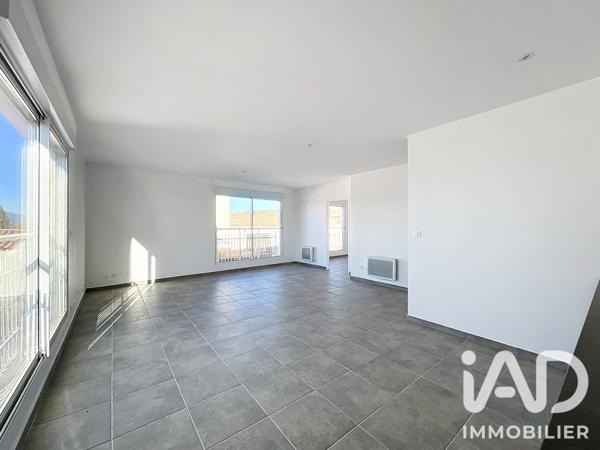 Location appartement 3 pièces 77 m² Oraison