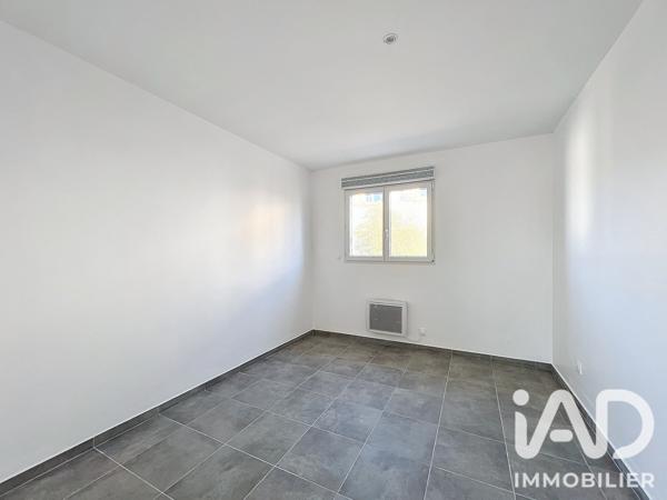 Location appartement 3 pièces 77 m² Oraison