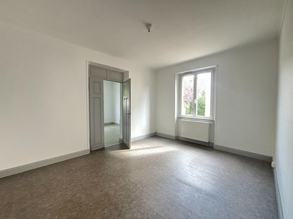 Maison - 9 pièces - 182 m²