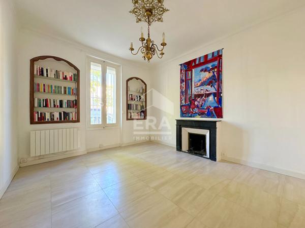 A VENDRE 84120 PERTUIS MAISON DE VILLE TYPE 5 PIECES D'ENVIRON 184M² AVEC COUR ET CAVE