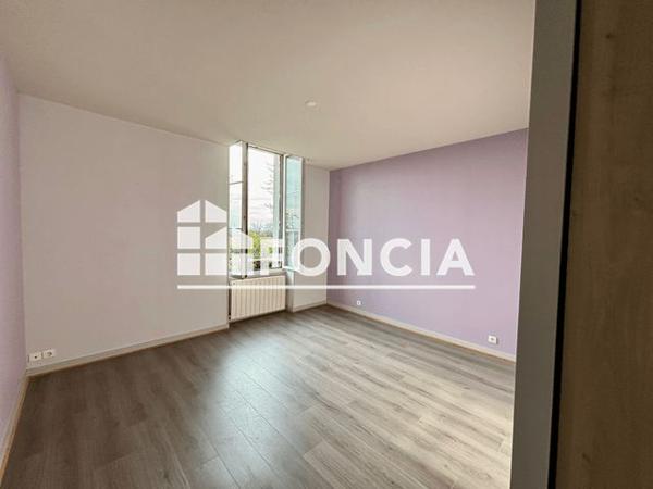 À vendre Maison 6 pièces 154 m² - Coulon 79510