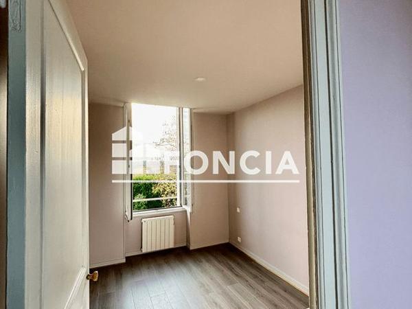 À vendre Maison 6 pièces 154 m² - Coulon 79510