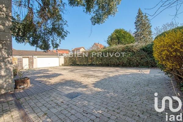 Maison 8 pièces de 230 m² à Herblay-sur-Seine (95220)