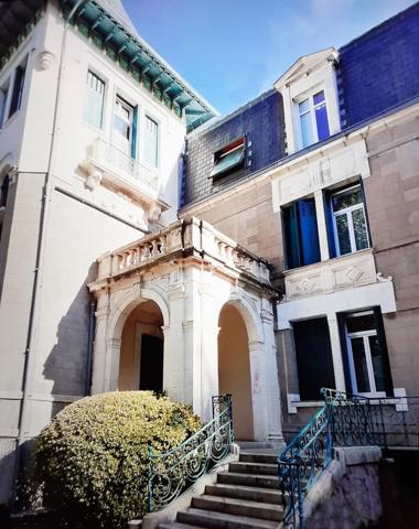 APPARTEMENT T2 DANS UNE DEMEURE DE CARACTERE