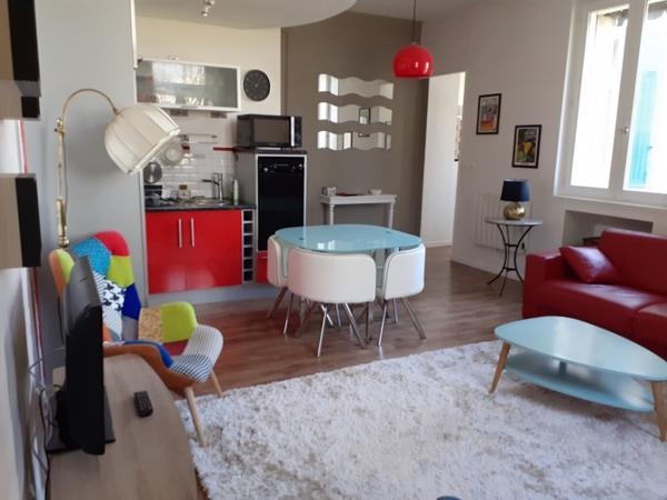 APPARTEMENT T2 DANS UNE DEMEURE DE CARACTERE