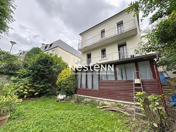 MEUDON - QUARTIER DU VAL - Maison avec jardin 10 pièces sur un terrain de 419 m²