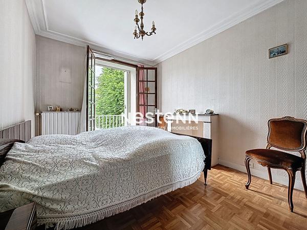 MEUDON - QUARTIER DU VAL - Maison avec jardin 10 pièces sur un terrain de 419 m²