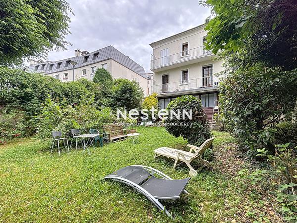 MEUDON - QUARTIER DU VAL - Maison avec jardin 10 pièces sur un terrain de 419 m²