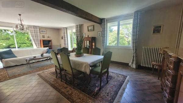 Achat - Maison Sablé-sur-Sarthe 72300 10 pièces 264 m 2 5904 m 2