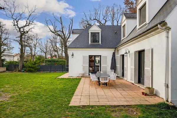 Maison Le Vésinet - LIMITE LE PECQ