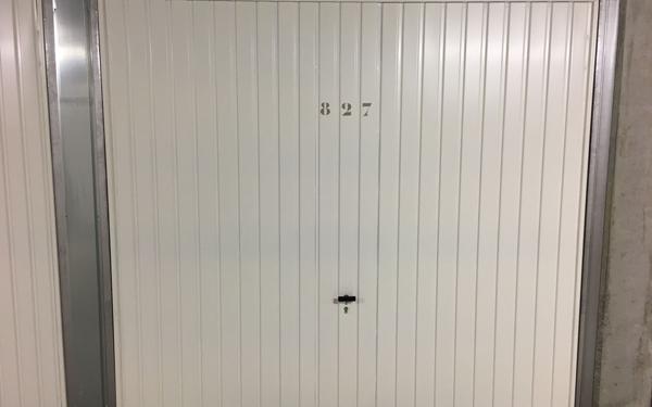 Stationnement à louer    Sathonay-Camp