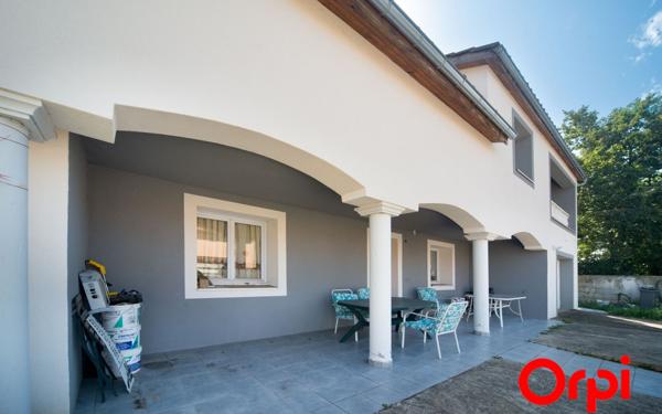 Maison à vendre    6 pièces •  Mâcon