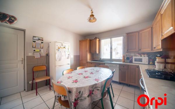 Maison à vendre    6 pièces •  Mâcon