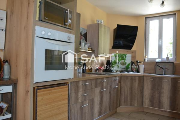 Maison 106 m2 - T 5 - terrain de 5000 m2 - accès rivière privatif