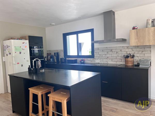 Vente maison Surzur : 649 900 € - AJP Immobilier Vannes