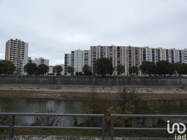 Murs commerciaux  à vendre 684 m² Alès