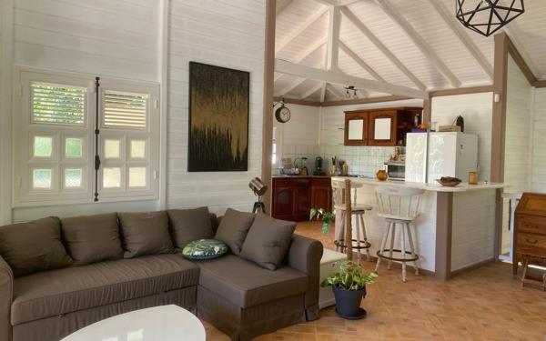 Maison à vendre    3 pièces •  Le Lamentin