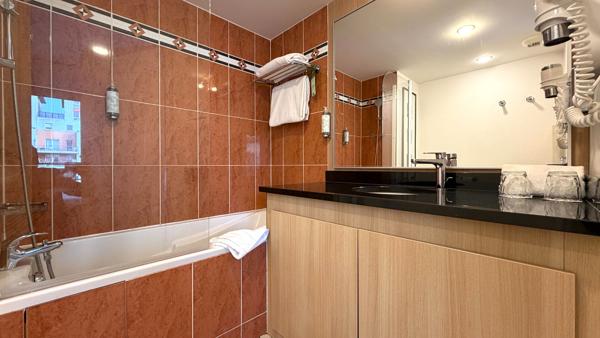Idéal Investisseur, Studio plein centre-ville avec balcon