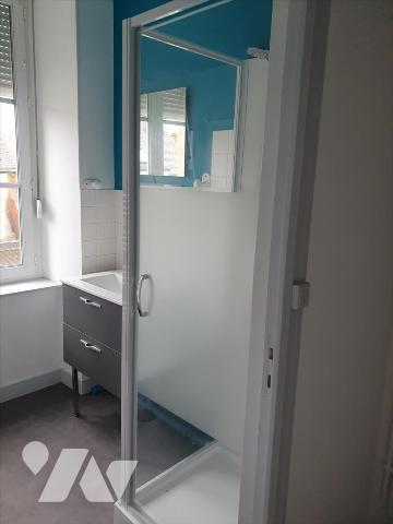 SAINT-VAAST LA HOUGUE-PROCHE COMMODITES