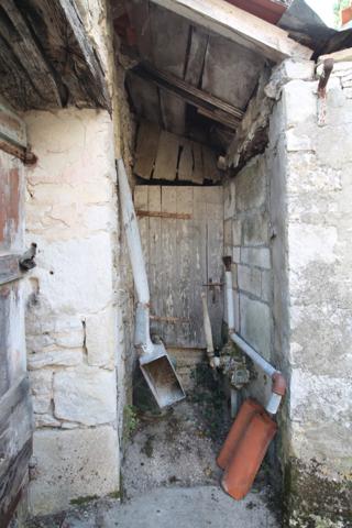 Marcillac-Lanville (16140) MAISON A BALET CHARENTAISE 100 M2 AVEC COUR