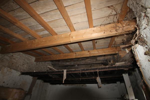 Marcillac-Lanville (16140) MAISON A BALET CHARENTAISE 100 M2 AVEC COUR