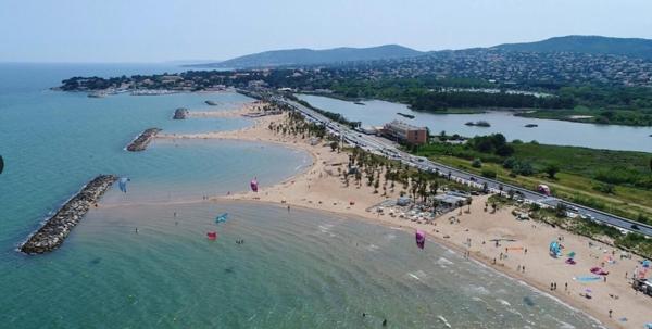 VILLA VUE MER AVEC PISCINE - SAINT AYGULF  (83370)