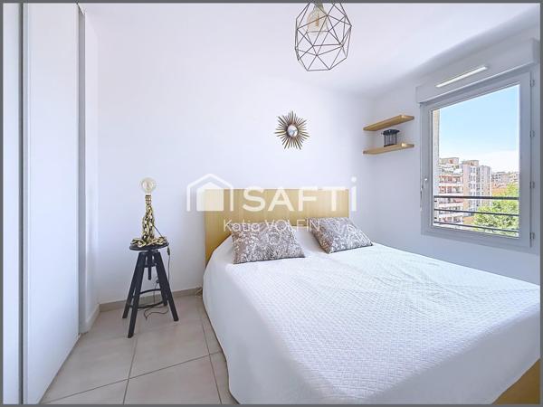 T3 Semi récent avec balcon Marseille 7eme