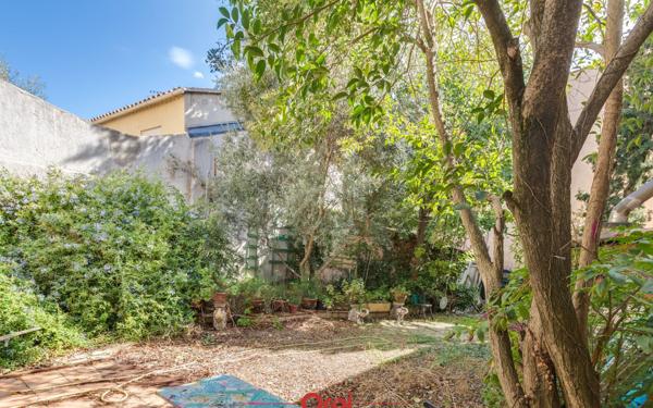 Appartement à vendre    3 pièces • 46,57 m2 Marseille 12