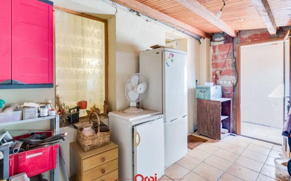 Appartement à vendre    3 pièces • 46,57 m2 Marseille 12