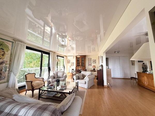 Appartement à LE CHESNAY, 78150 - 5 pièces 146m²