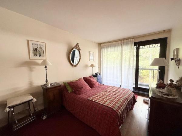 Appartement à LE CHESNAY, 78150 - 5 pièces 146m²