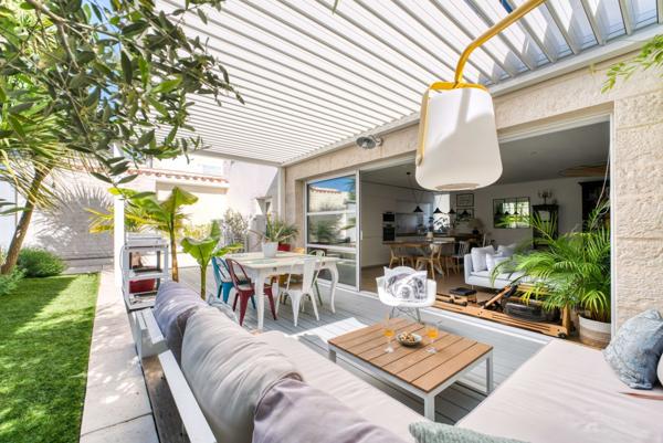 Maison de Charme rénovée en plein coeur de La Genette