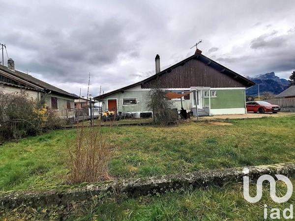Maison 3 pièces de 72 m² à Saint-Pierre-en-Faucigny (74800)