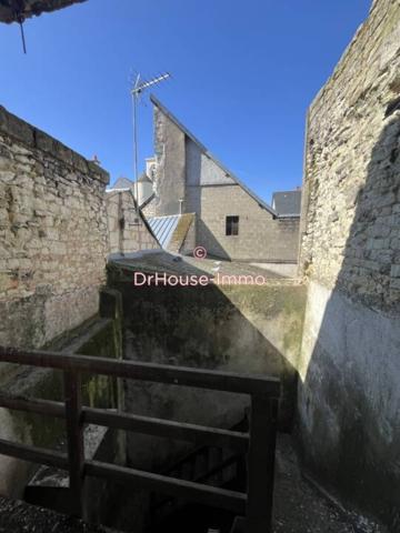 Immeuble à vendre 3 pièces de 94 m²