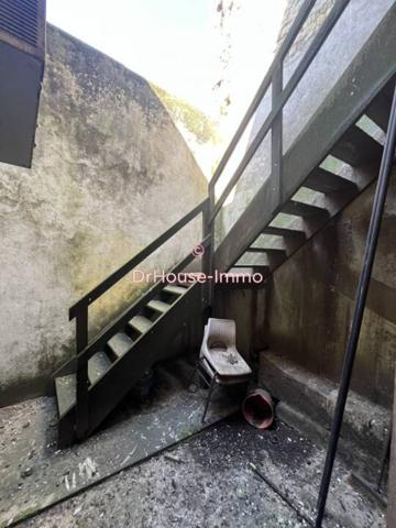 Immeuble à vendre 3 pièces de 94 m²