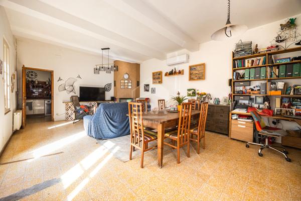 À vendre à Perpignan "Les Jardins Saint Jacques" : Maison 4 faces avec T2 indépendant, garage et jardin