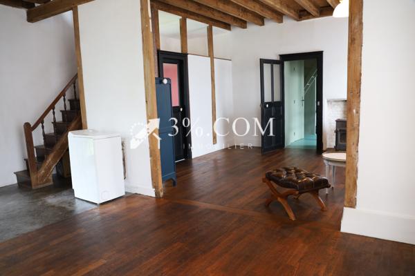Maison de village
                                                                                                                                                                                                                                                                                                                        5 pièce(s)                                                                                                                                                                                                          3 chambre(s)                                                                                                                                                                                                          150  m²