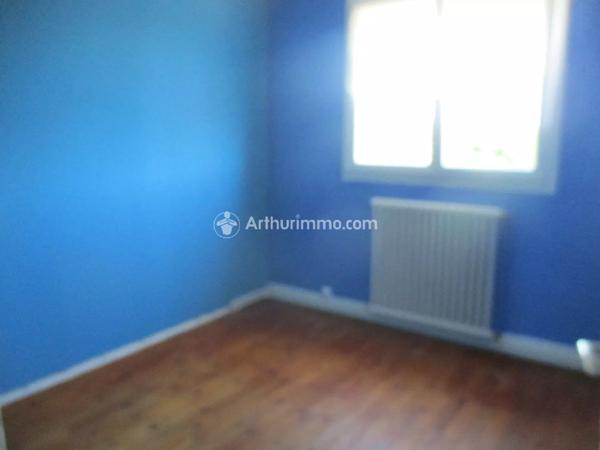 Location Maison 5 pièces 92 m2 à Saint-Jean-d'Angély