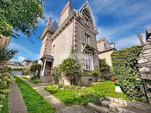Belle maison familiale à vendre DINAN - Proche écoles et commerces