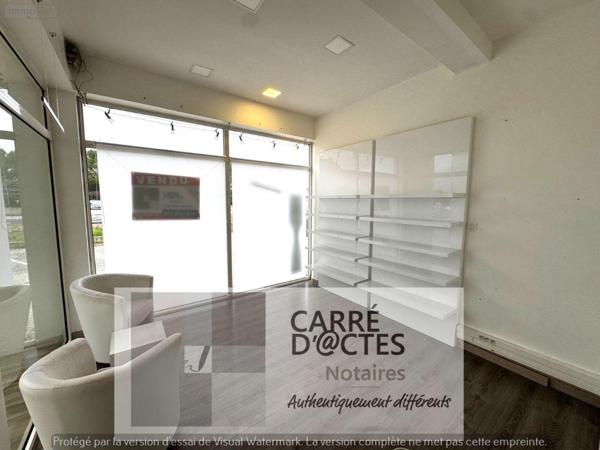 Murs commerciaux à vendre à Caveirac dans le Gard (30820), ref : 1003 / 856