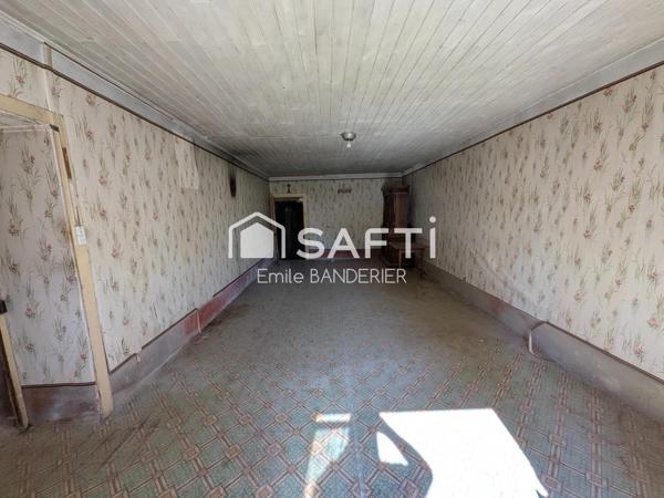 Maison ancienne en pierre de 120 m² au sol à réhabiliter