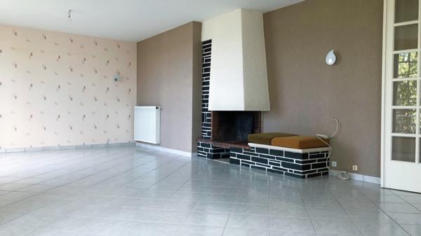 GRANDE MAISON F5 TRÈS LUMINEUSE CHÂTELLERAULT Réf M.10