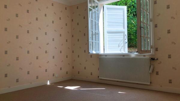 GRANDE MAISON F5 TRÈS LUMINEUSE CHÂTELLERAULT Réf M.10