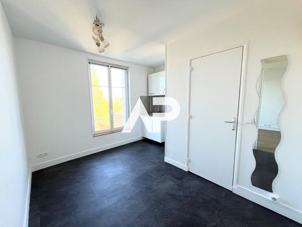 Appartement à Deuil La Barre, 2 pièces 22,66 m2 Loyer 800 €/mois charges comprises **  - Référence  1634