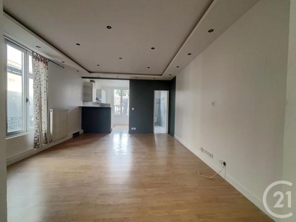 Appartement F2 à vendre  2 pièces - 47,13 m 2   LE BOURGET  - 93