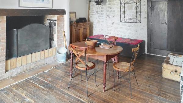 charmante maison de village atypique et confortable