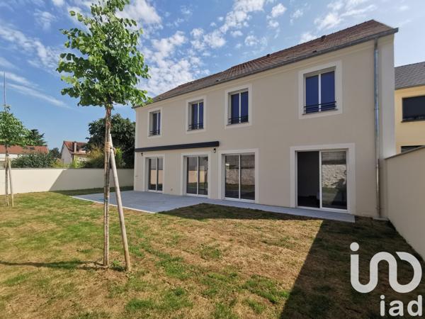 Maison à vendre 9 pièces 225 m² Brie-Comte-Robert